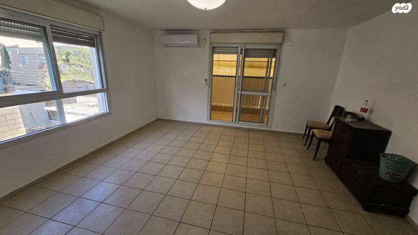 דירה, דוגית 8, קרית מנחם בגין, רמלה