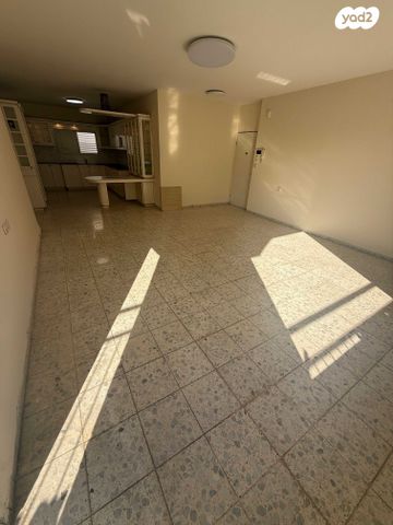 דירה, זאב ז'בוטינסקי 7, מרכז העיר, עכו