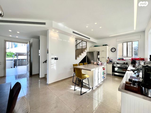 בית פרטי/ קוטג', המלכים, עין התכלת, נתניה