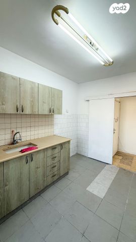 דירה, הנשיאים 3, חולון