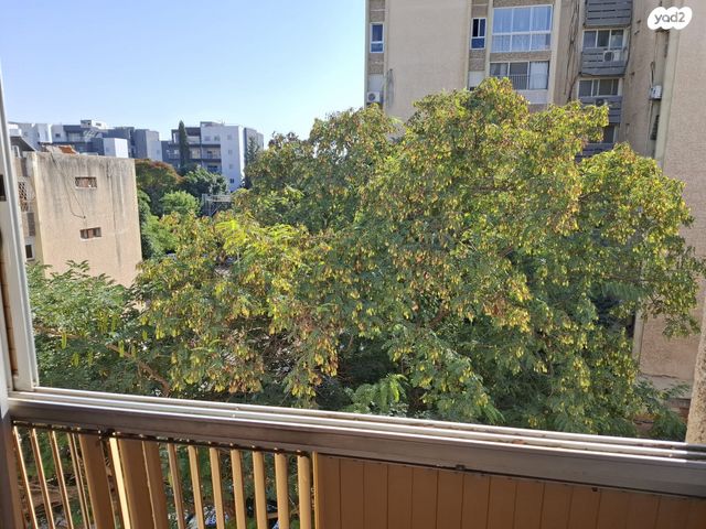 דירה, כפר סבא