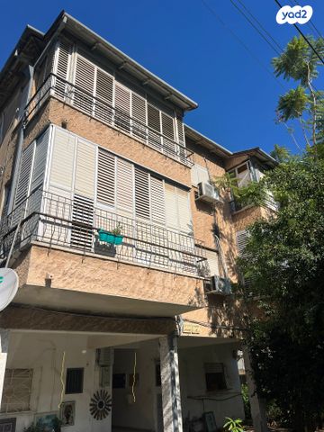 דירה, חיבת ציון 37, שכונת הלל, רמת גן