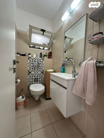 דירה, שדרות ששת הימים 30, נווה חן, תל אביב יפו