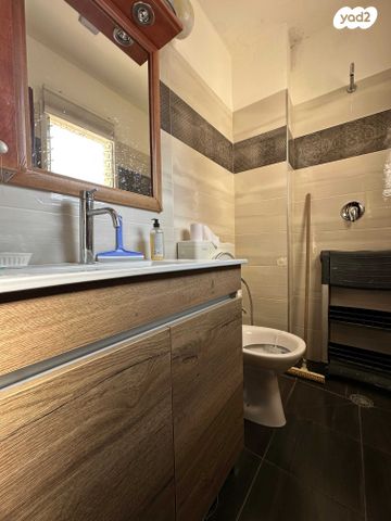 דירה, וייצמן, יהוד מונוסון