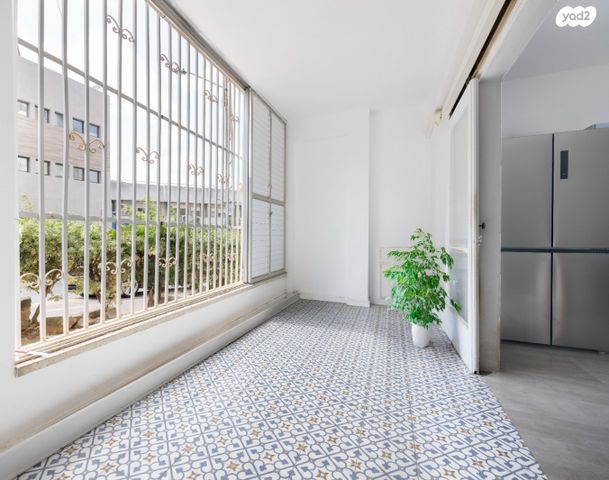 דירה, ב' / צפון מערב העיר, רחובות