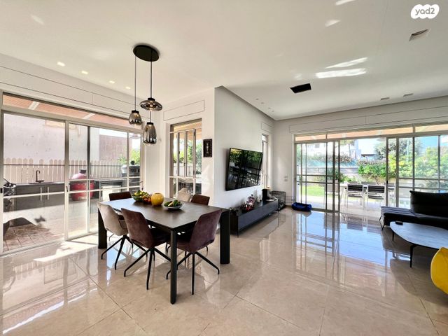 בית פרטי/ קוטג', המלכים, עין התכלת, נתניה