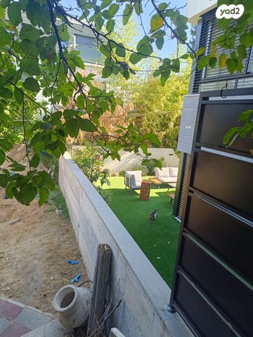 מגרשים, רמת חן, רמת גן