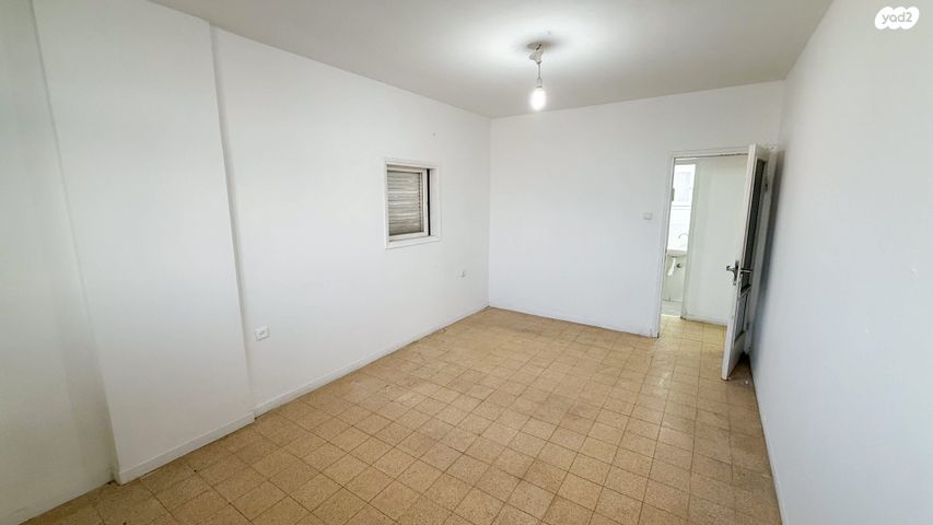 דירה, הנשיאים 3, חולון