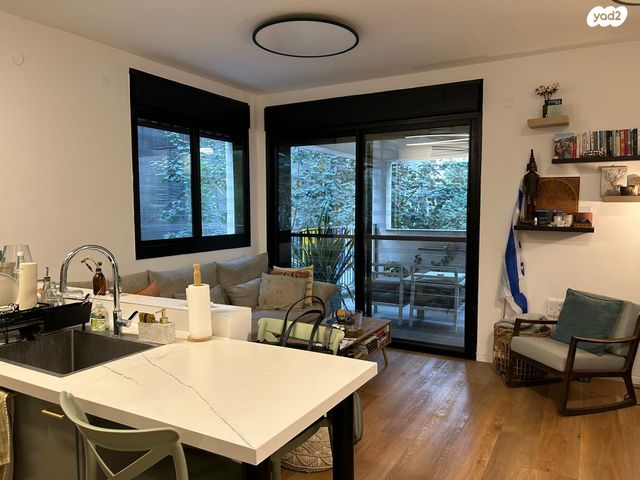 דירה, איתמר, חרוזים, רמת גן