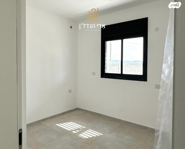 דירה, משולש עין כרמל, עתלית