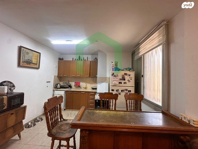 דירה, שדרות הרב לוין, גני מרום, רמת גן