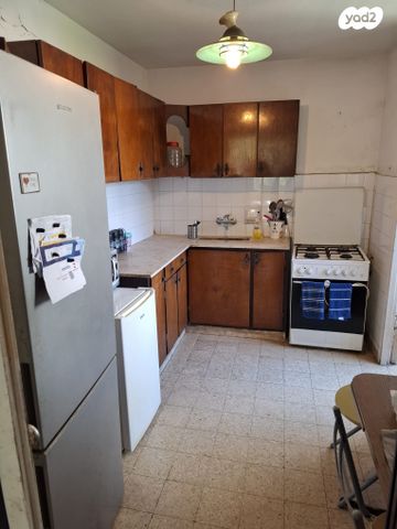 דירה, כפר סבא