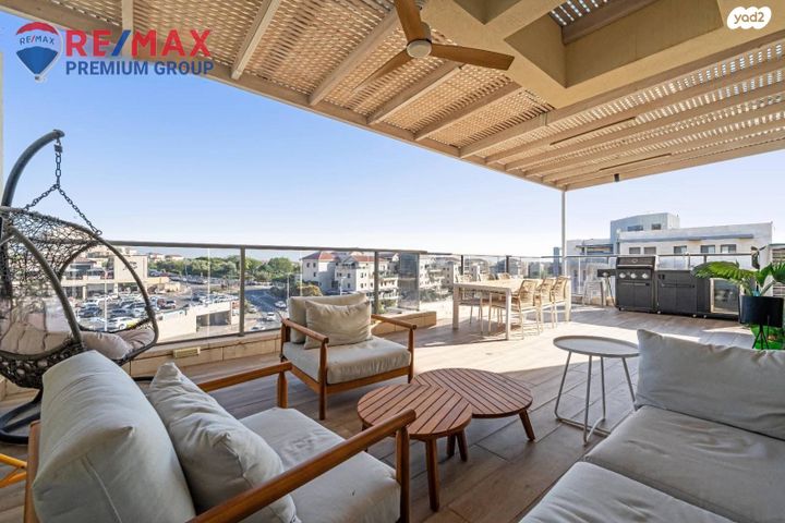 גג/ פנטהאוז