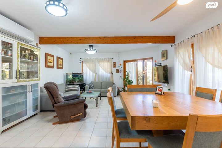 בית פרטי/ קוטג', עפרוני, שאר העיר, להבים