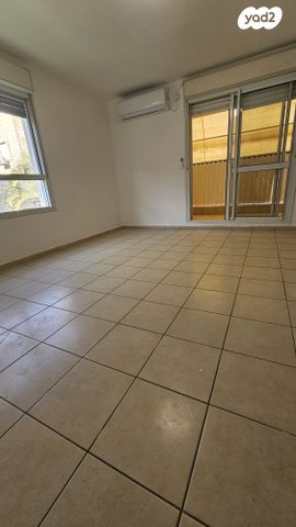 דירה, דוגית 8, קרית מנחם בגין, רמלה