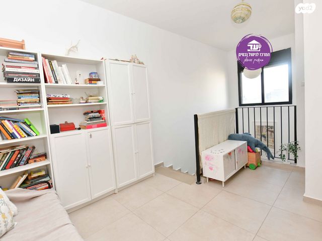 דו משפחתי, קצרין