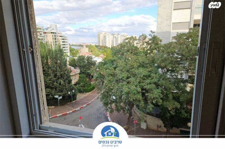 דירה, הצנחנים, הוד השרון