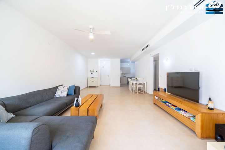 דירת גן, בורוכוב, גבעתיים