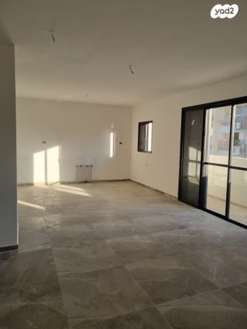 דירת גן, עמק יזרעאל, נחלת שמעון, בני ברק