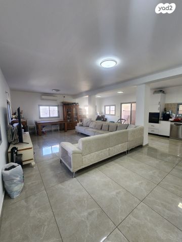 בית פרטי/ קוטג', יעקב דורי, הזיתים, חדרה