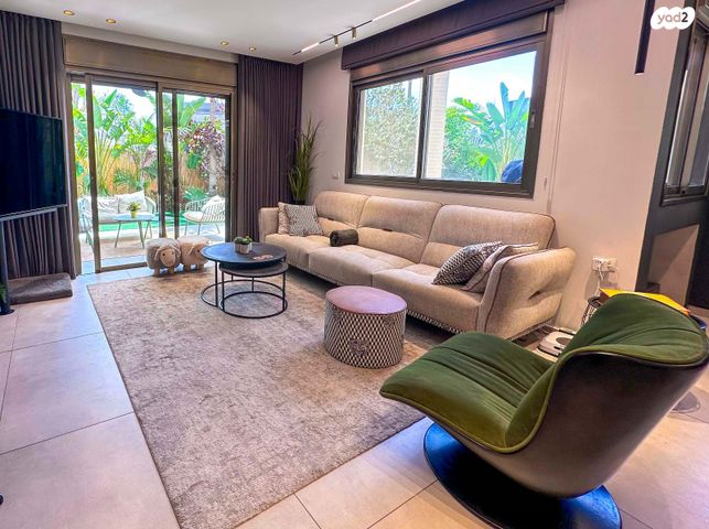 דירת גן, רעננה