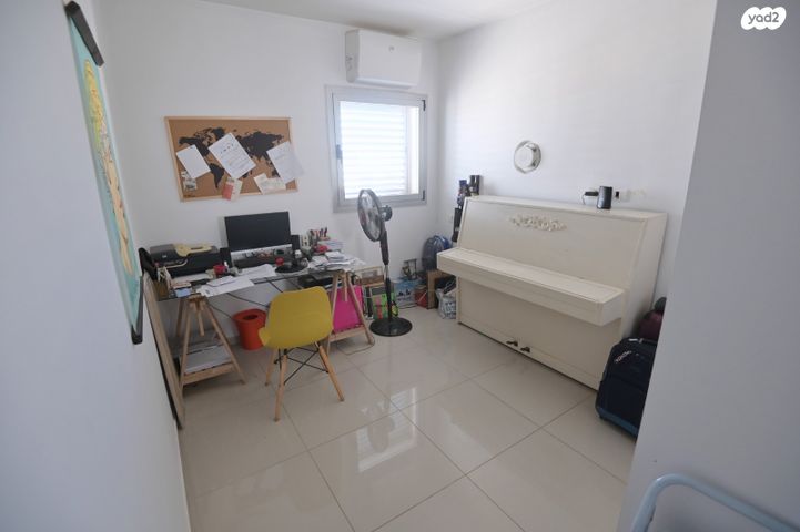 דירה, החלוץ, הרצליה הירוקה, נווה עובד, הרצליה