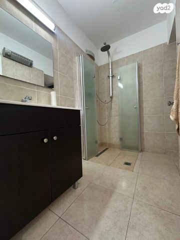 דירה, שדרות המגינים, קרית אליהו, חיפה