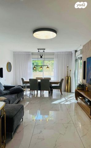 כיכר עמוס הנביא 