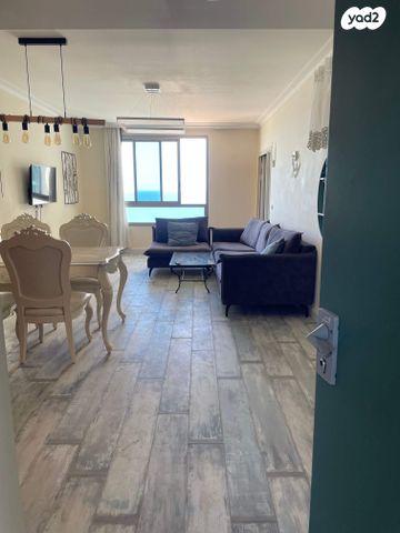 דירה, דוד אלעזר 10, חוף הכרמל, חיפה