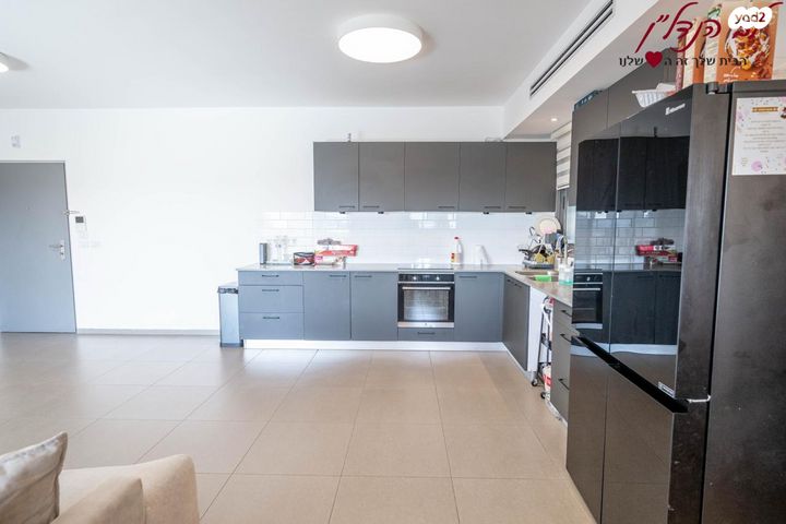 דירה, אלישע הנביא, הנביאים, מודיעין מכבים רעות