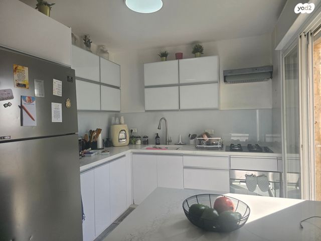 דירה, מעלה אדומים