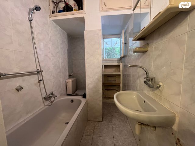 דירה, חיבת ציון 37, שכונת הלל, רמת גן