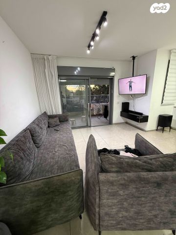 דירה, שדרות קק"ל 10, המחנה הצבאי, קרית מלאכי