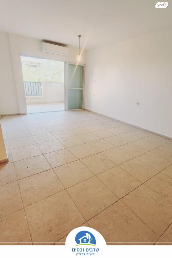 דירה, הצנחנים, הוד השרון