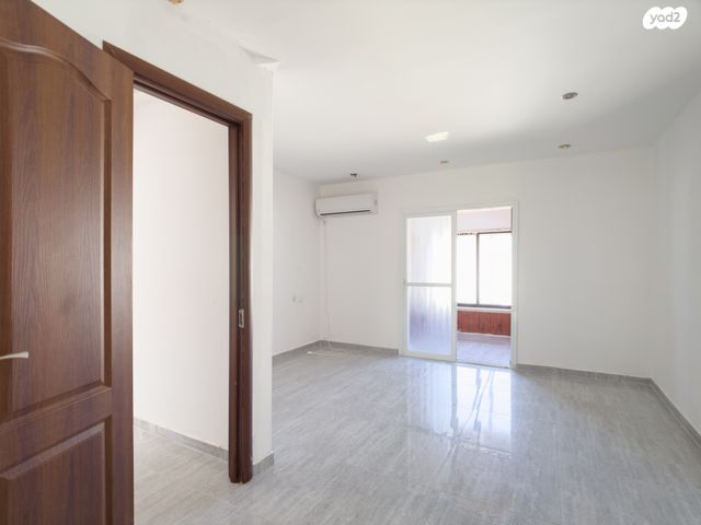 דופלקס, צה"ל, רובע ג', אריאל