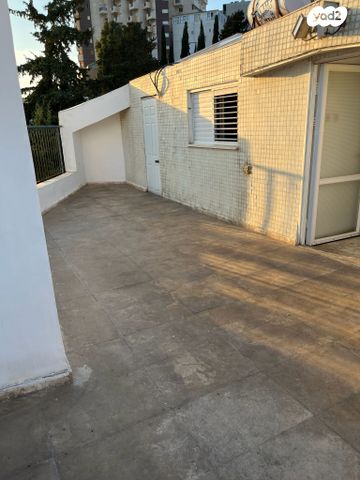 דופלקס, האסיף, כרמל מרכזי - שד' קיש, חיפה