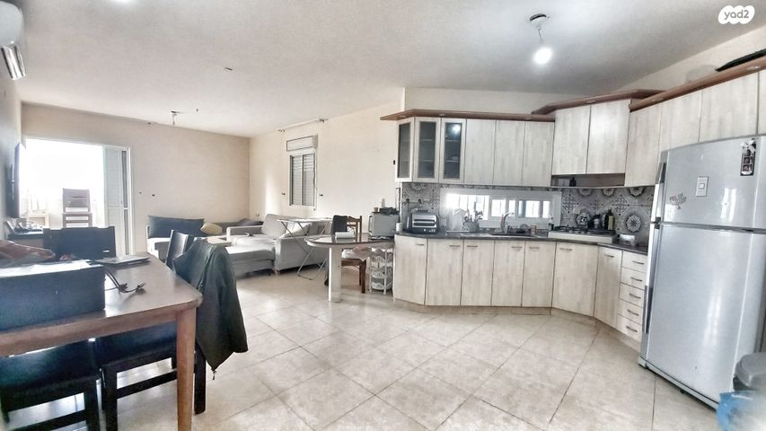 דירה, שדרות יעקב (ג'ירופי), ראשון לציון