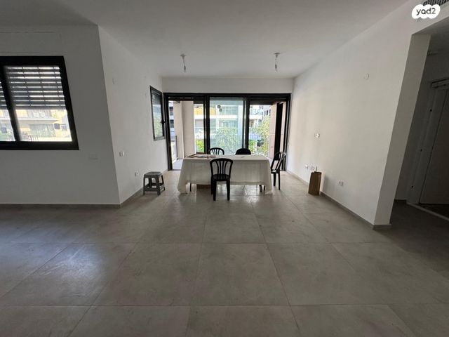 דירה, חרוזים, רמת גן