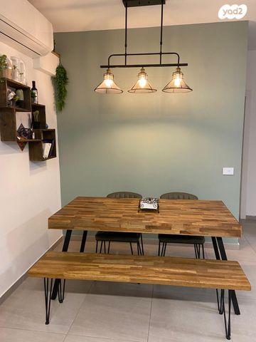 דירה, גדעון האוזנר, גליל ים (מתחם הכוכבים), הרצליה