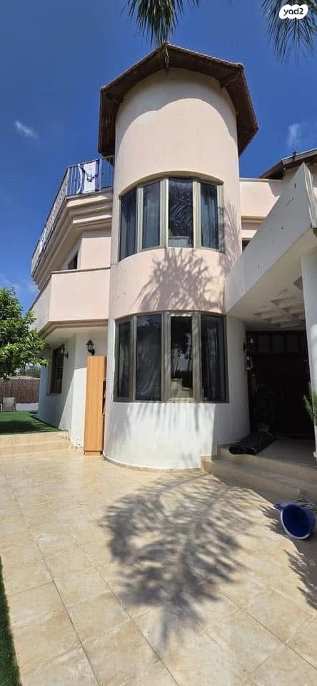 בית פרטי/ קוטג', כיכר דולב, קרית אלון, פתח תקווה