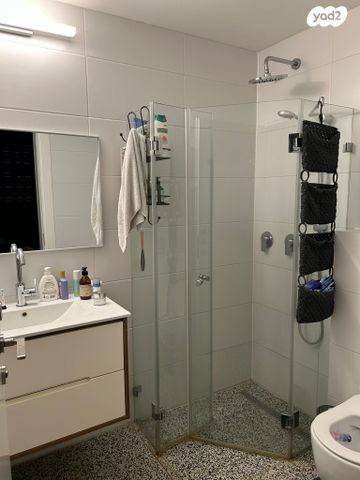 דירה, איתמר, חרוזים, רמת גן