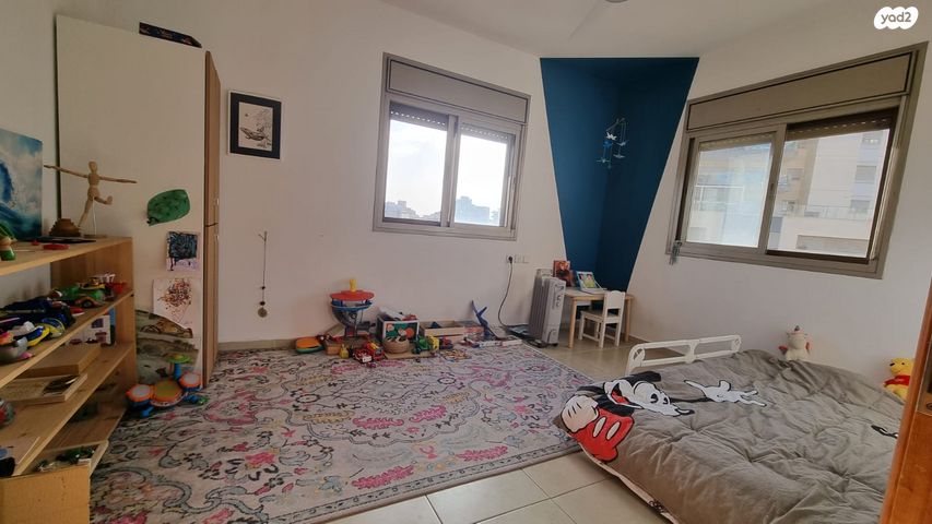 דירה, הוד השרון