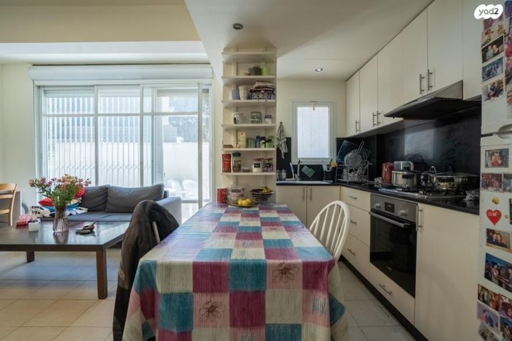 דירת גן, הצנחנים 2, גבעת הרמבם, גבעתיים