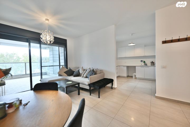 דירה, רועי קליין, קרית קריניצי, רמת גן