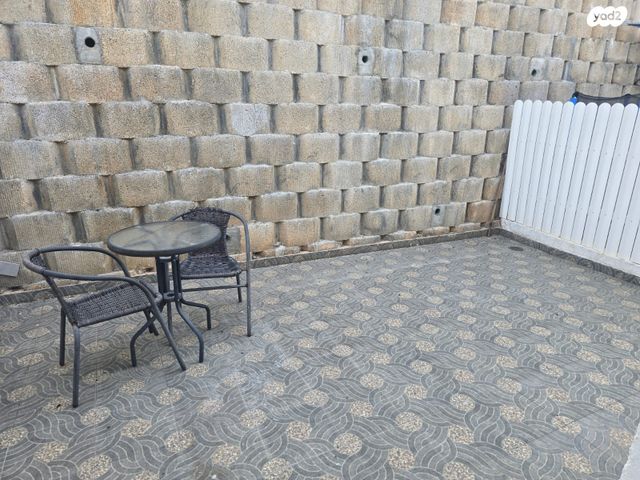 דירה, אורנית