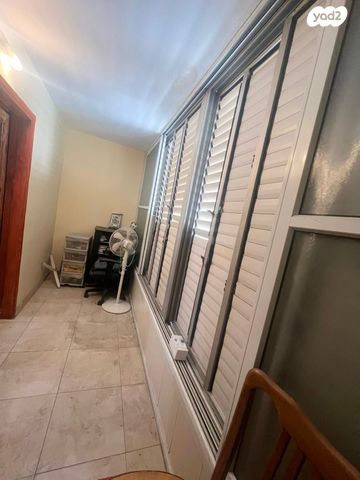 דירה, הרב עוזיאל, לב העיר, בת ים