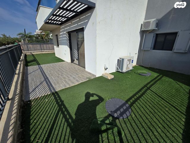 דירת גן, קצרין