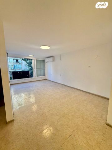 דירה, מעפילי אגוז 89, נווה חן, תל אביב יפו