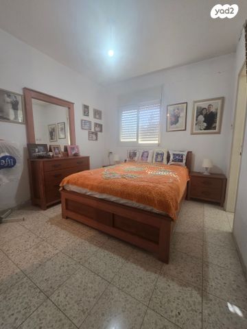 בית פרטי/ קוטג', שדרות הרצל, אפק, קרית ביאליק