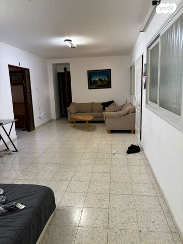 בית פרטי/ קוטג', גורדון, מרכז עפולה עלית, עפולה